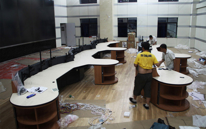 南方電網海南?？陔娏终{度中心控制臺項目照片